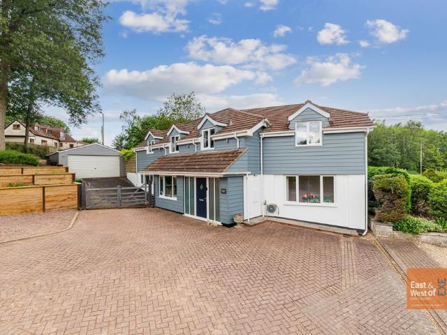 House for sale in Clyst St. George, Budlake