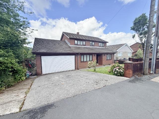 House for sale in Pontarddulais, Wales