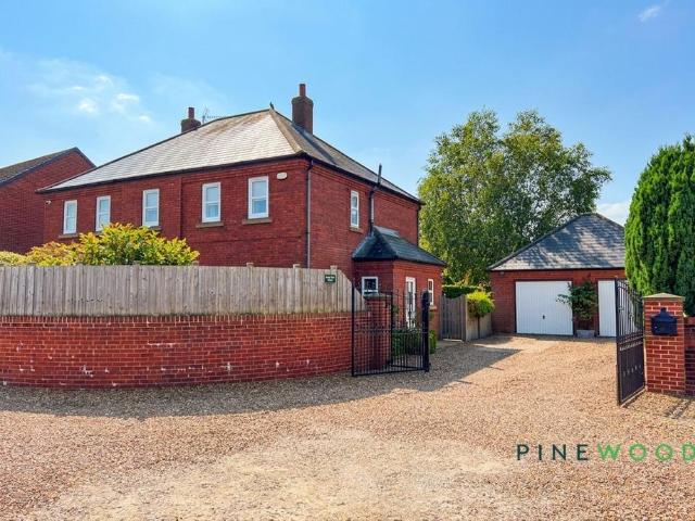 House for sale in Clowne, Elmton