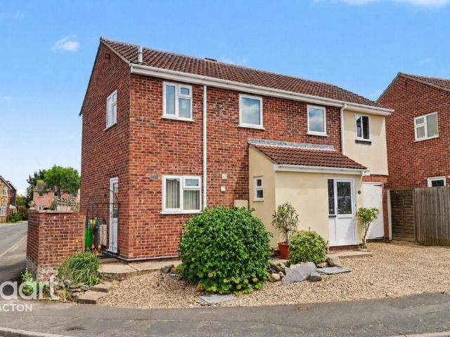 House for sale in Dale Hill, Essex