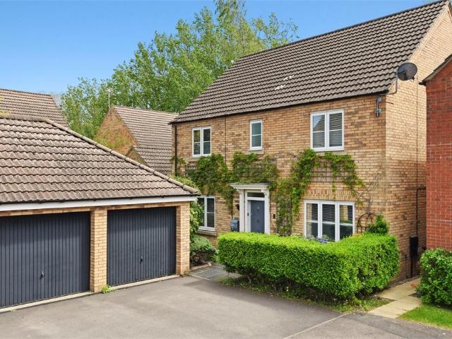 House for sale in Calvert, Buckinghamshire