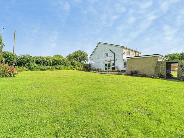 House for sale in Gorslas