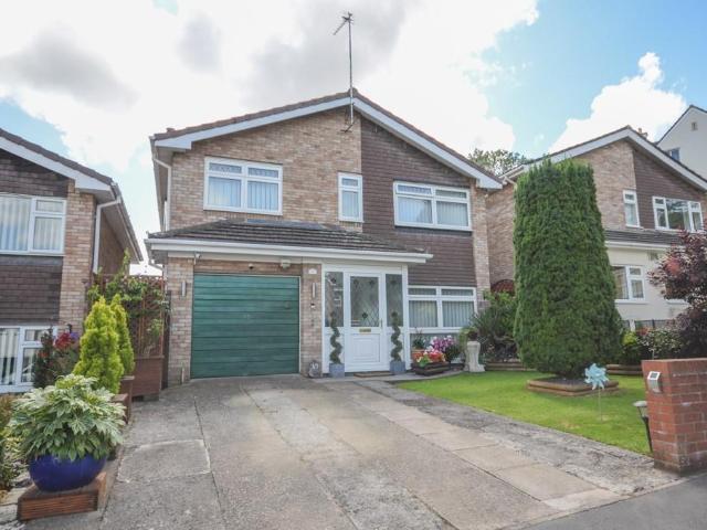 House for sale in Mangotsfield, South Gloucestershire