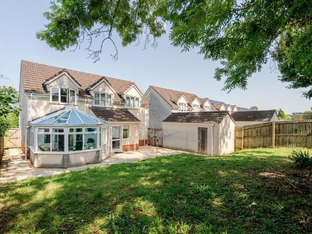 House for sale in Feckenham, City Of Bristol