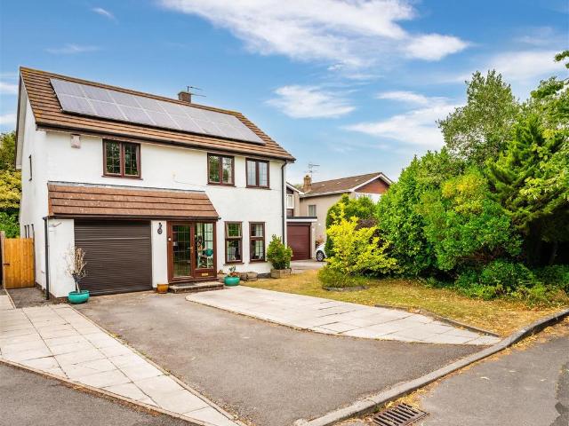 House for sale in Yatton, North Somerset