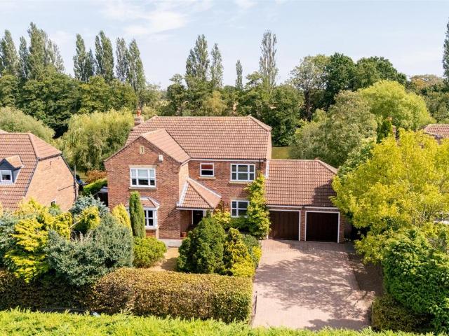 House for sale in Acaster Malbis, York