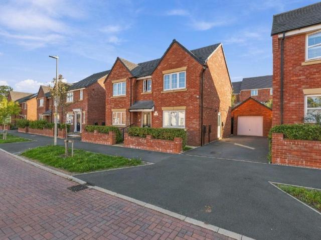 House for sale in Myton Park, Warwick