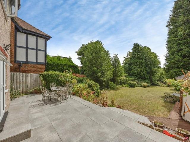 House for sale in London Borough of Croydon, Purley