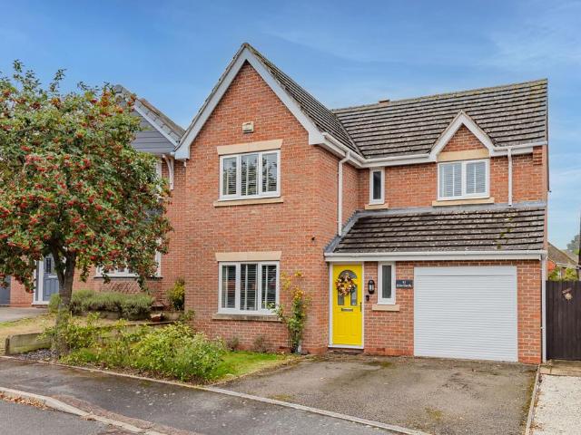 House for sale in Elmfield, Leicestershire