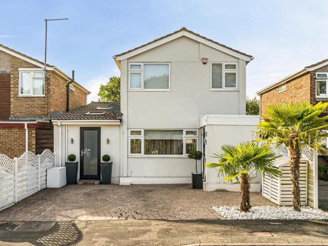 House for sale in Blackhills, Surrey
