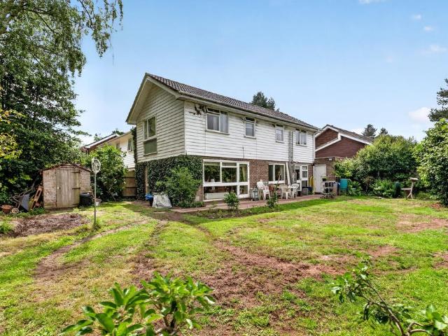 House for sale in Hanworth, Bracknell