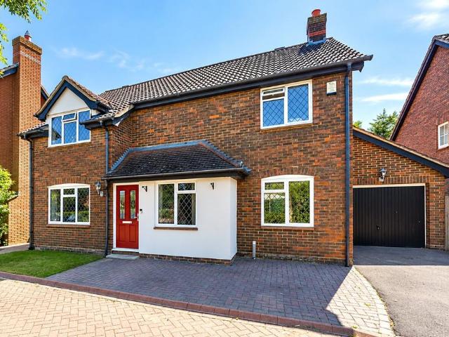 House for sale in Halfway Street, Greater London