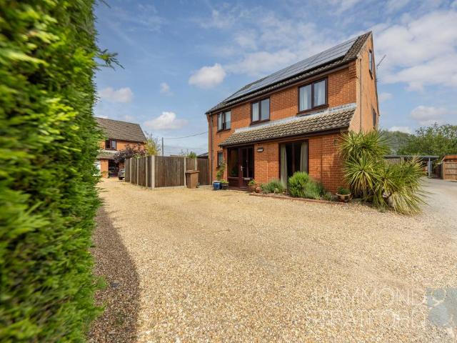 House for sale in Crostwick, Norfolk