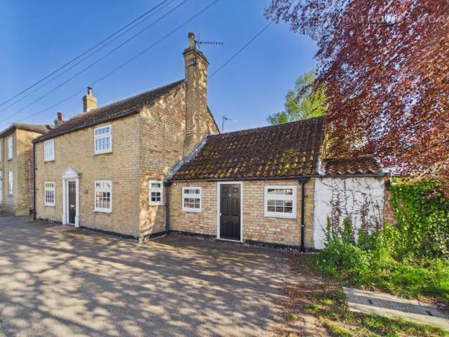 House for sale in Holywell-cum-Needingworth, Huntingdon