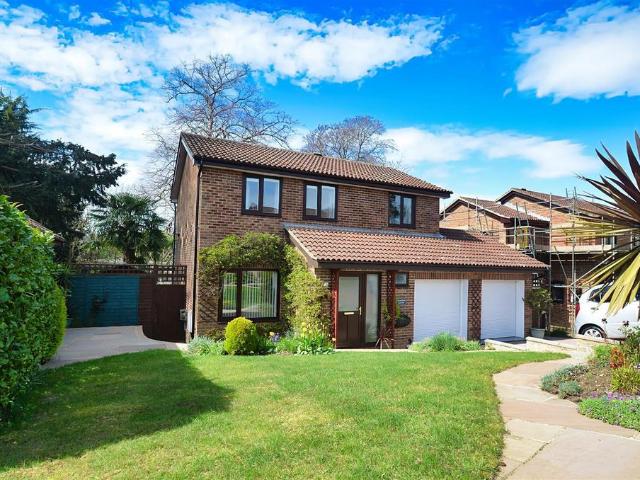 House for sale in Binstead, Ryde