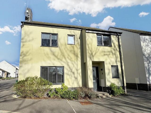 House for sale in Weir Quay, Devon