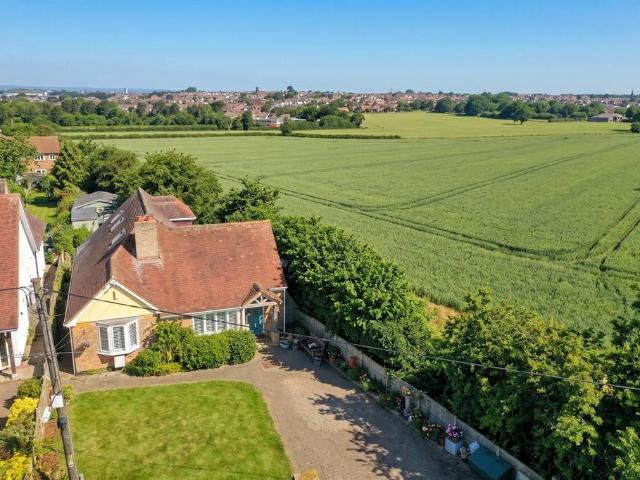 House for sale in Herne Common, Canterbury