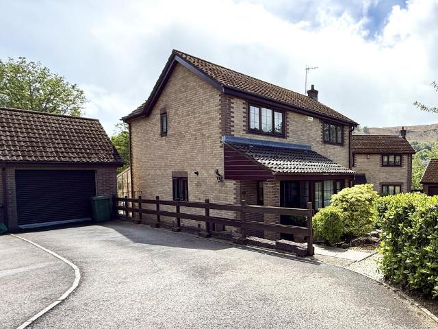 House for sale in Mountain Ash East, Ynysboeth