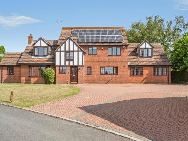 House for sale in East Lound, North Lincolnshire