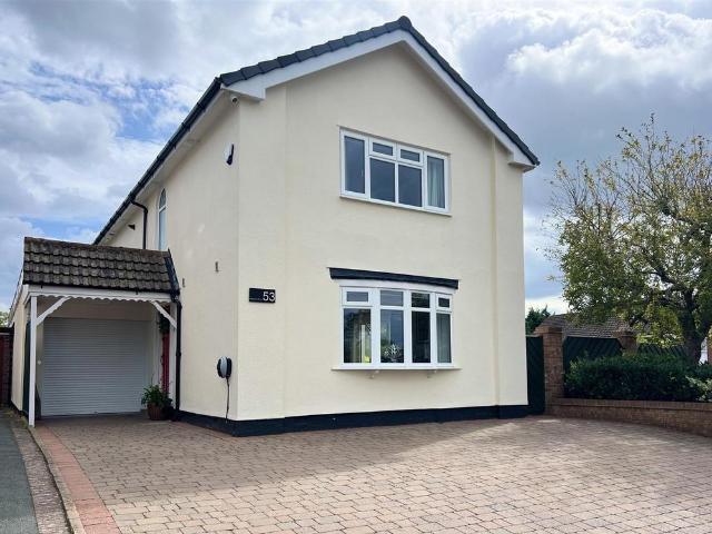 House for sale in Bromsgrove, Worcestershire