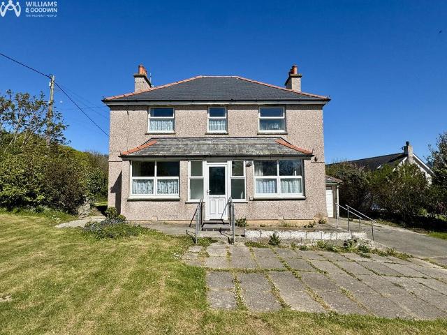 House for sale in Trearddur, Wales