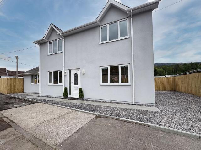 House for sale in Glynneath, Glyn-neath