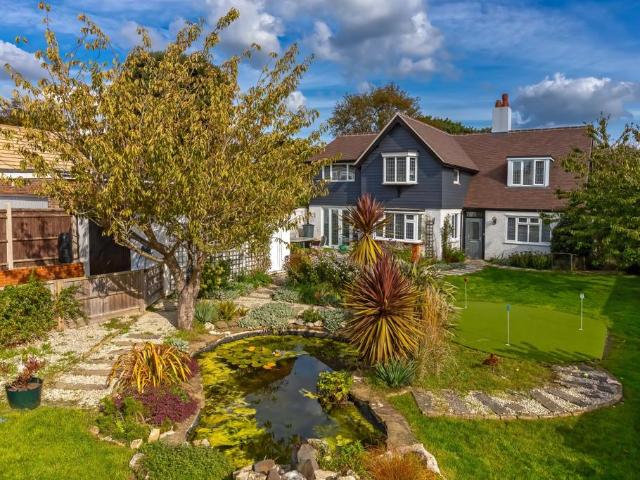House for sale in Worthing, West Sussex