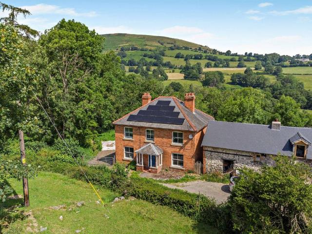 House for sale in Cefn Coch, Llanrhaeadr-ym-mochnant
