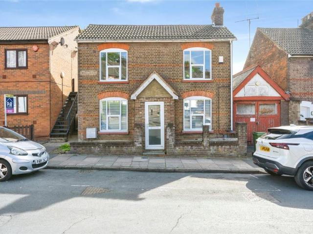 House for sale in Bury Park, Luton
