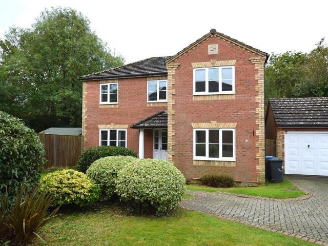 House for sale in Goddards' Green, Perryfields
