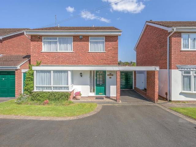 House for sale in Kingswinford, West Midlands