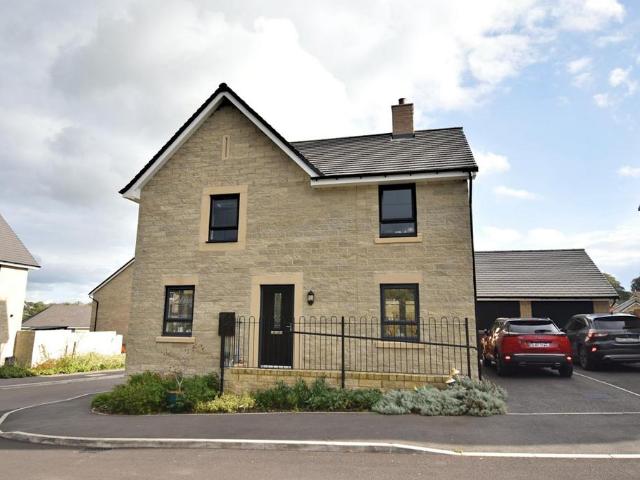 House for sale in Horwich End, High Peak