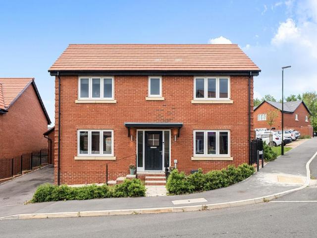 House for sale in Witcombe, Pamington