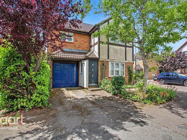 House for sale in Chells Manor, Shephall