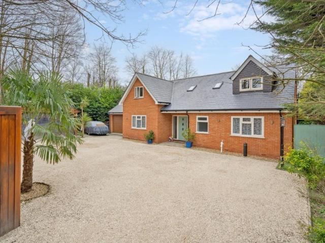 House for sale in Daws Hill, Cressex