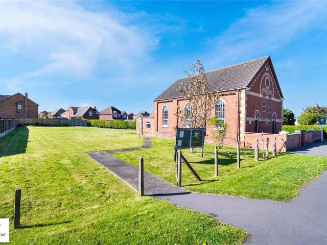 House for sale in Ealand, North Lincolnshire
