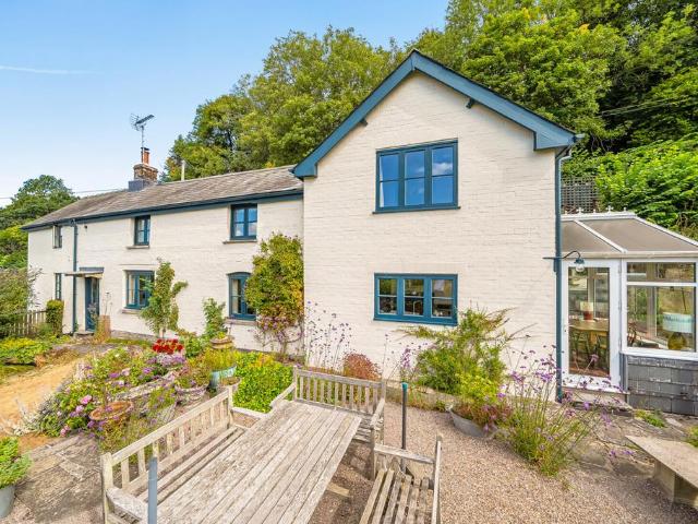 House for sale in Gladestry, Wales