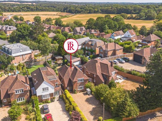 House for sale in Beaconsfield, Penn Bottom
