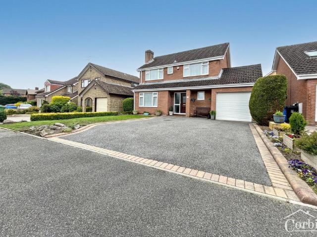 House for sale in Bearwood, Poole