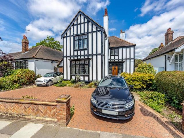 House for sale in Alton Barnes, Essex