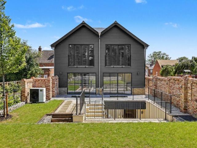 House for sale in Colliers End, Hertfordshire