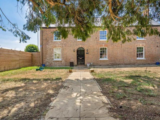 House for sale in Tingewick, Buckinghamshire