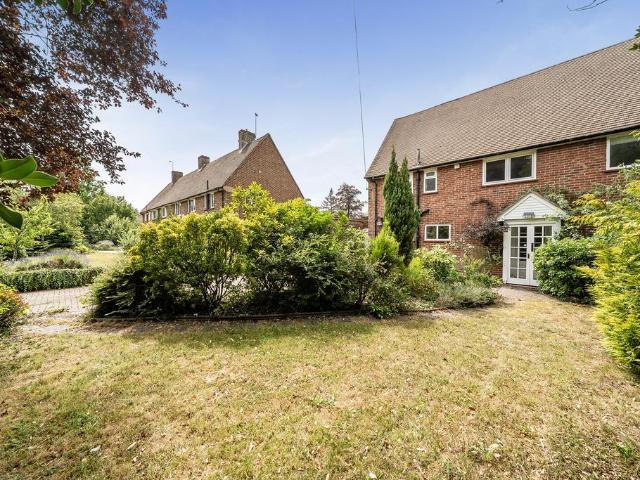 House for sale in The Butts, Kent