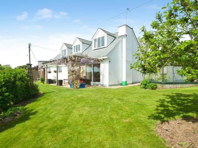 House for sale in Doublebois, Cornwall