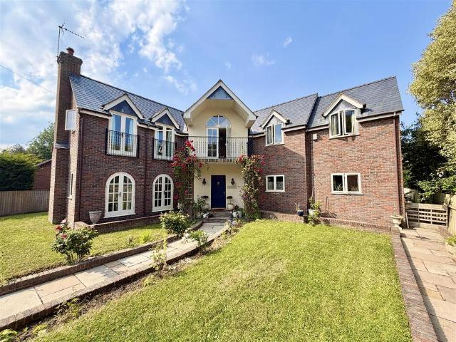 House for sale in Ifton Heath, Shropshire