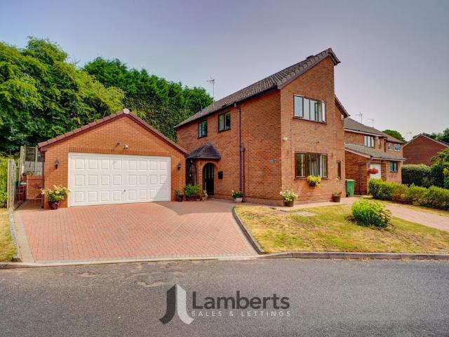 House for sale in Redditch, Worcestershire