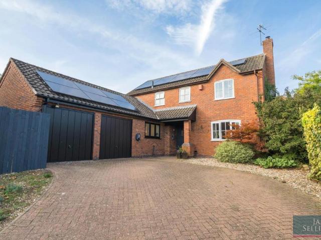 House for sale in Stanford On Avon, Leicestershire