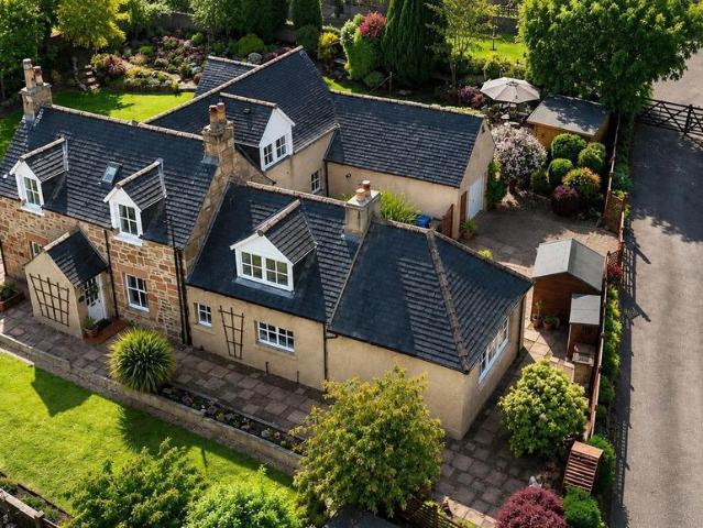 House for sale in Crown, Lentran