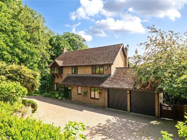 House for sale in Ashmore Green, West Berkshire