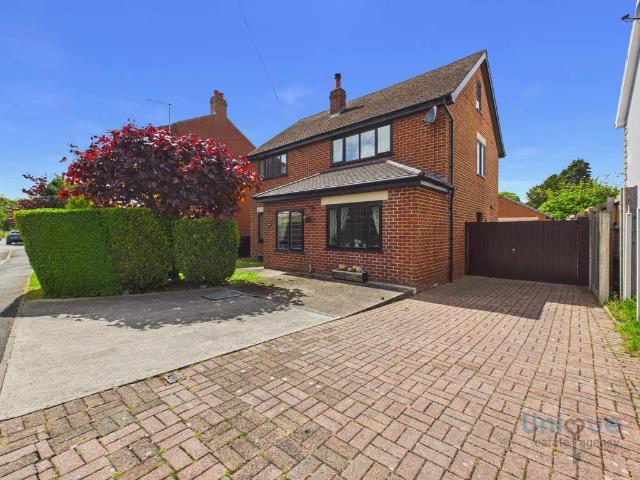 House for sale in Wesham, Lancashire